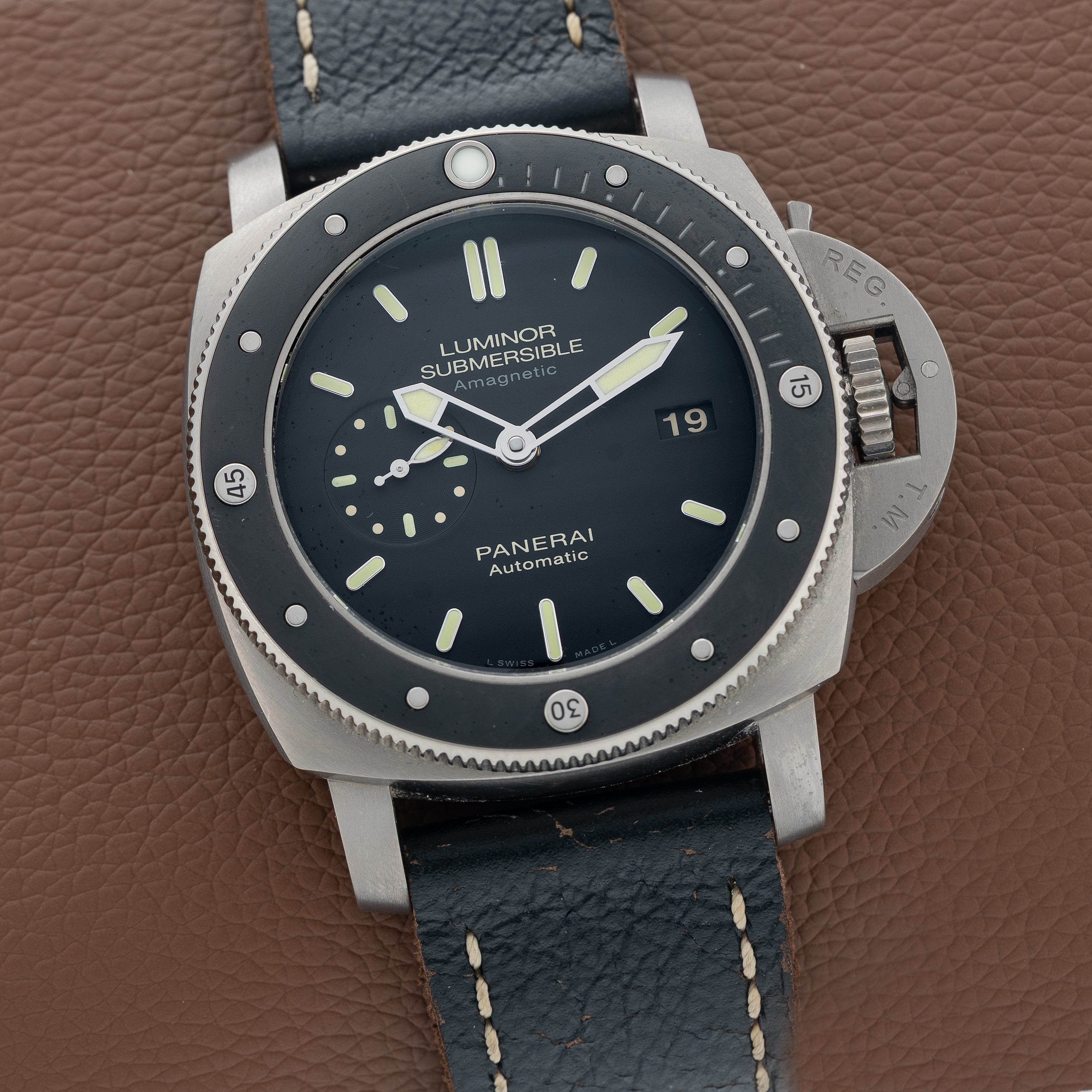 Panerai Submersible Anti-magnetic 47 Titanium Ceramic Bezel - PAM389