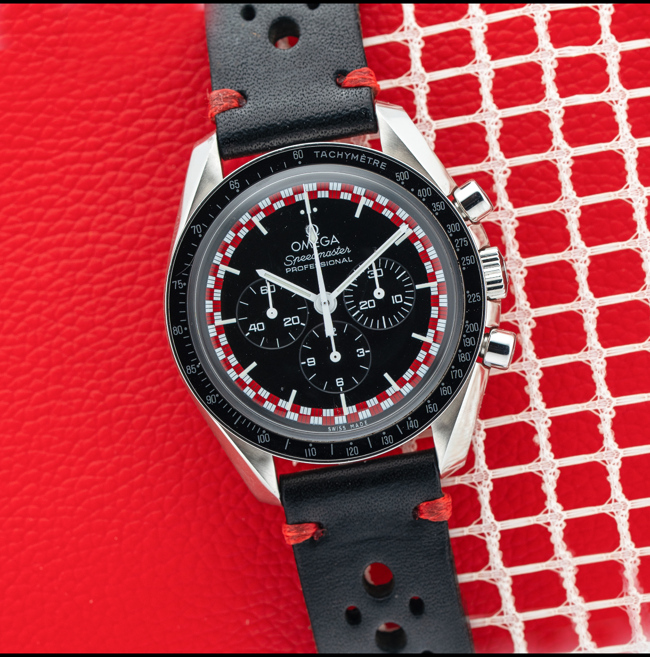 Omega Speedmaster Moonwatch Racing Chronograph TinTin Limited Edition 311.30.42.30.01.004 - 100% Complete