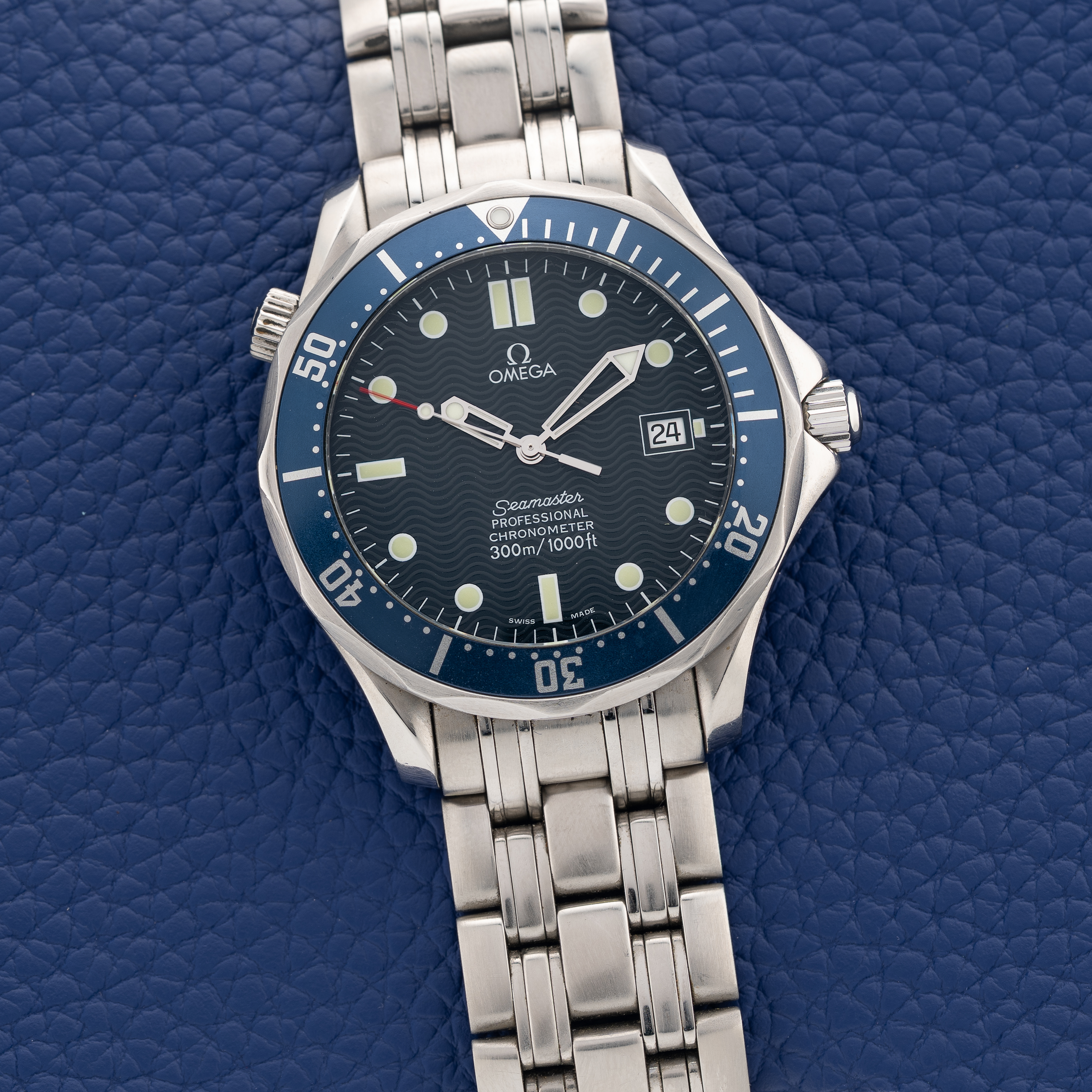 Omega Vintage Seamaster 1990's Professional Diver 300m Blue Wave Dial - Ref 2531.80 James Bond Model