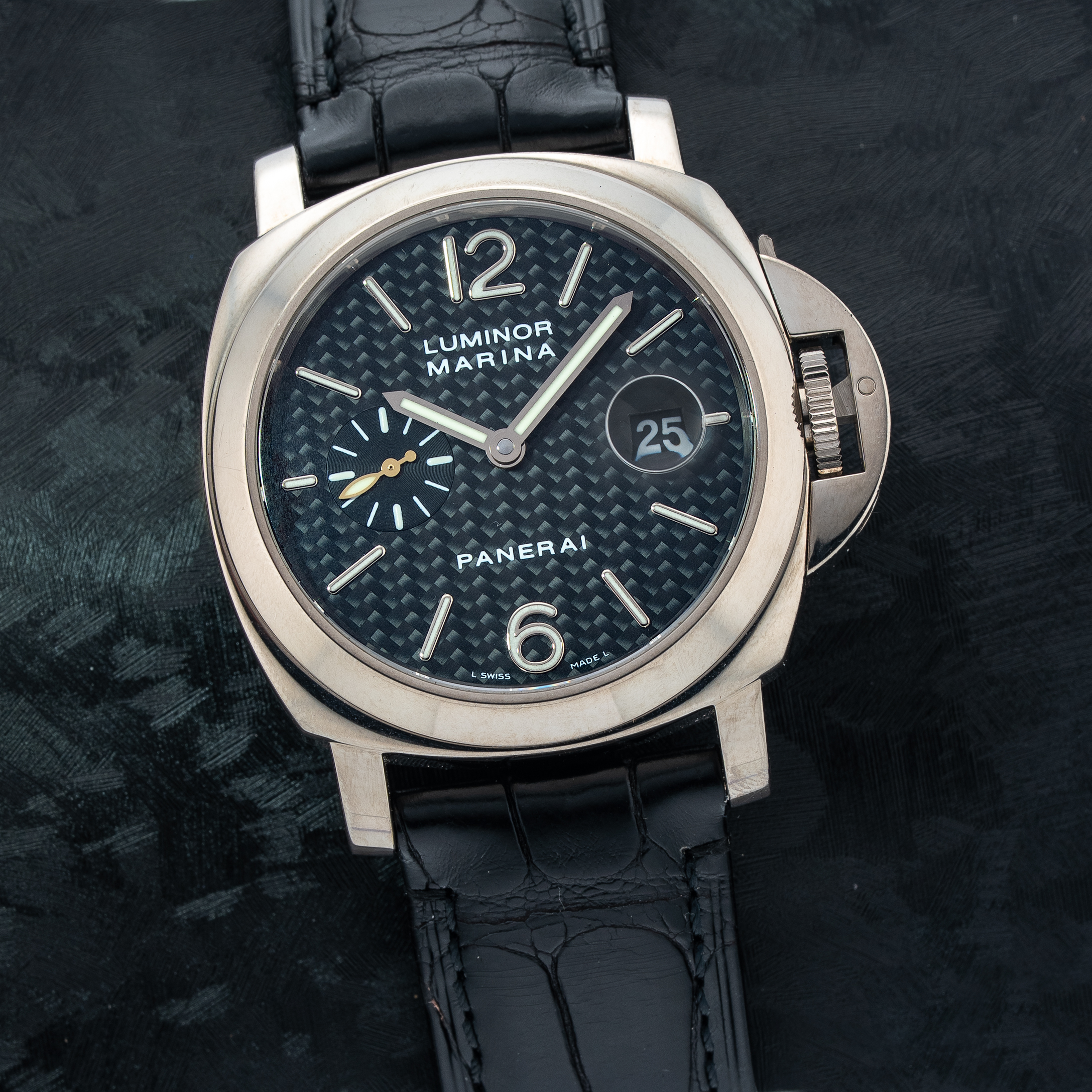 Panerai Luminor Marina Automatic 44 18k White Gold w Carbon Fiber Dial PAM180 - 100% Complete & As-New